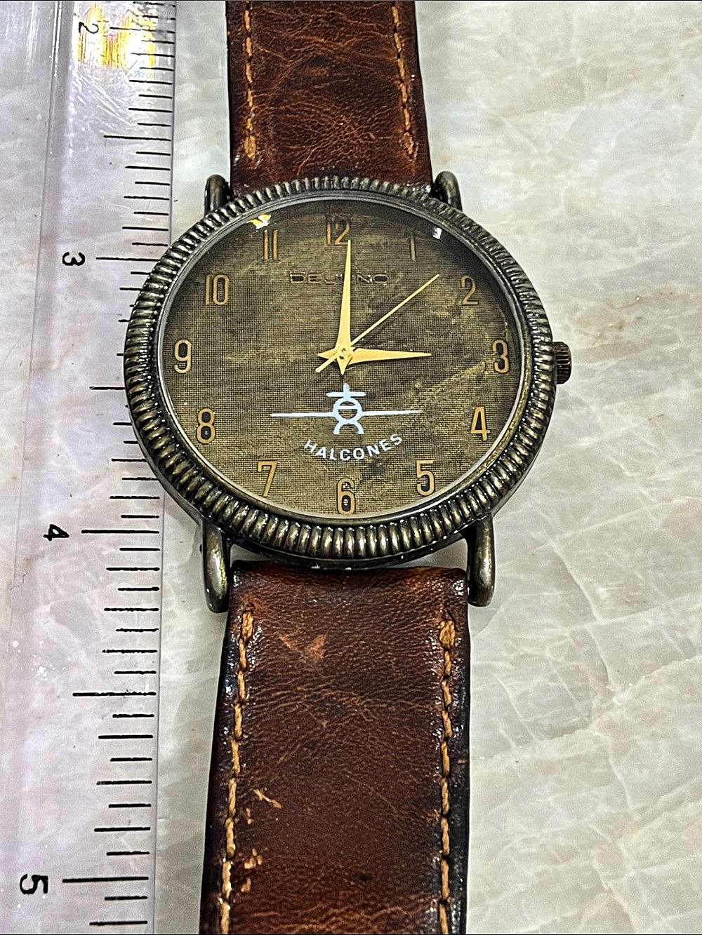 Halcones Dejuno Vintage Analog Watch in Brown & Gold